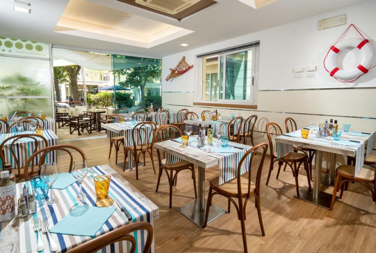 Hotel Albatros Misano Adriatico Eksteriør bilde