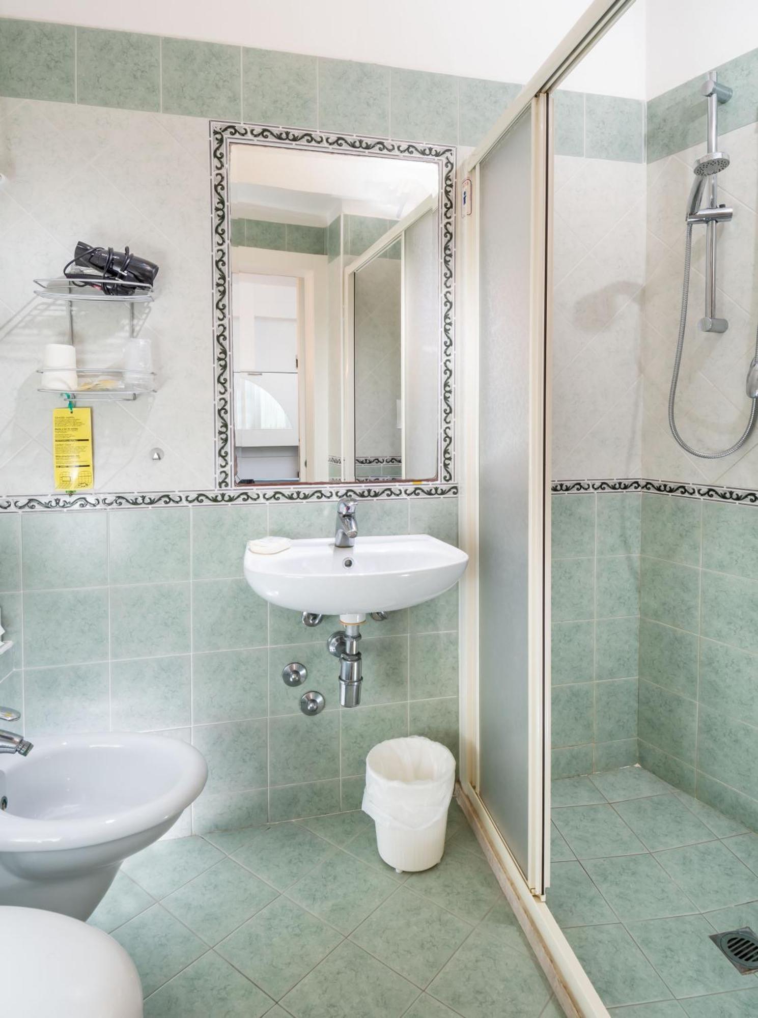 Hotel Albatros Misano Adriatico Eksteriør bilde