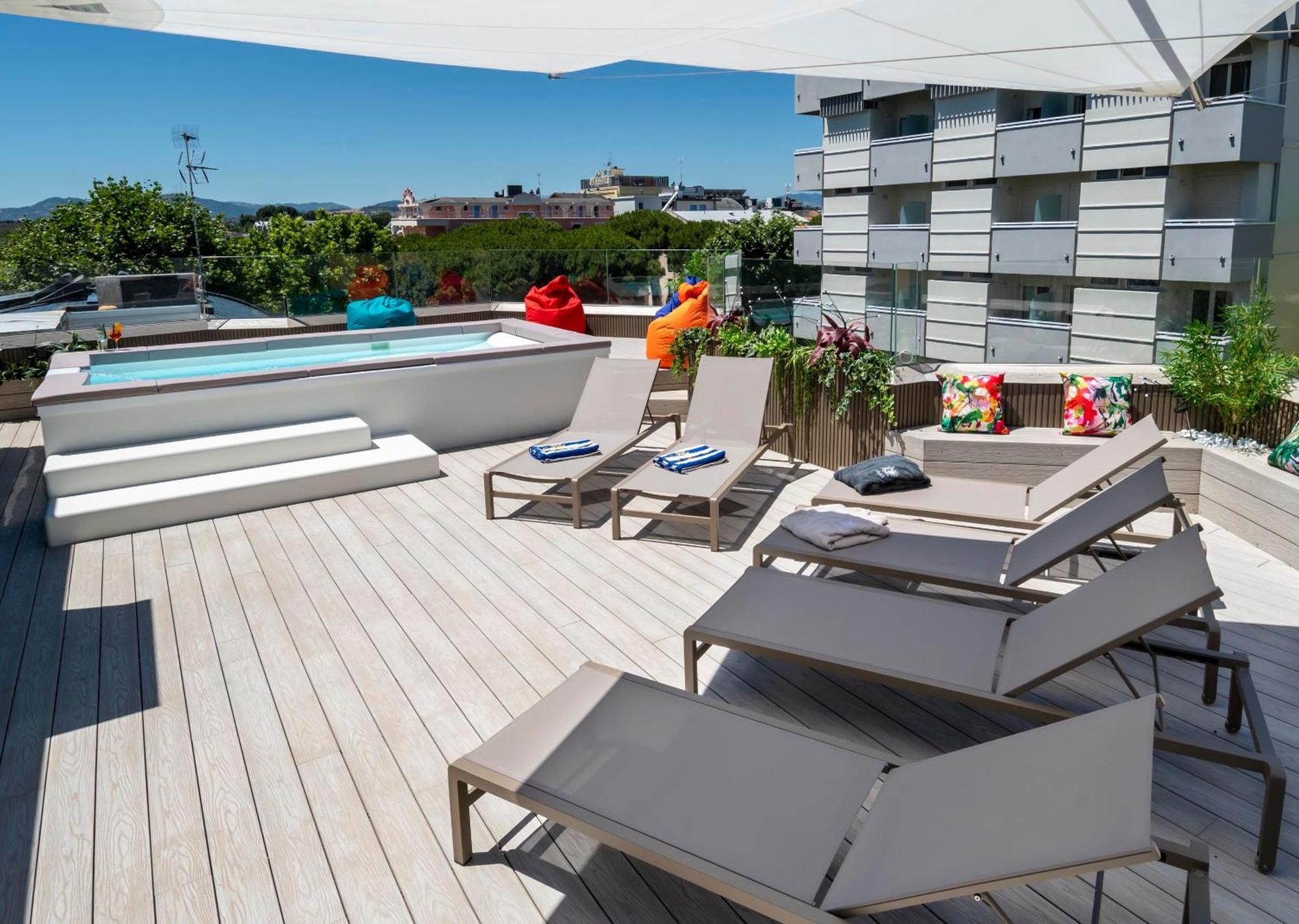 Hotel Albatros Misano Adriatico Eksteriør bilde