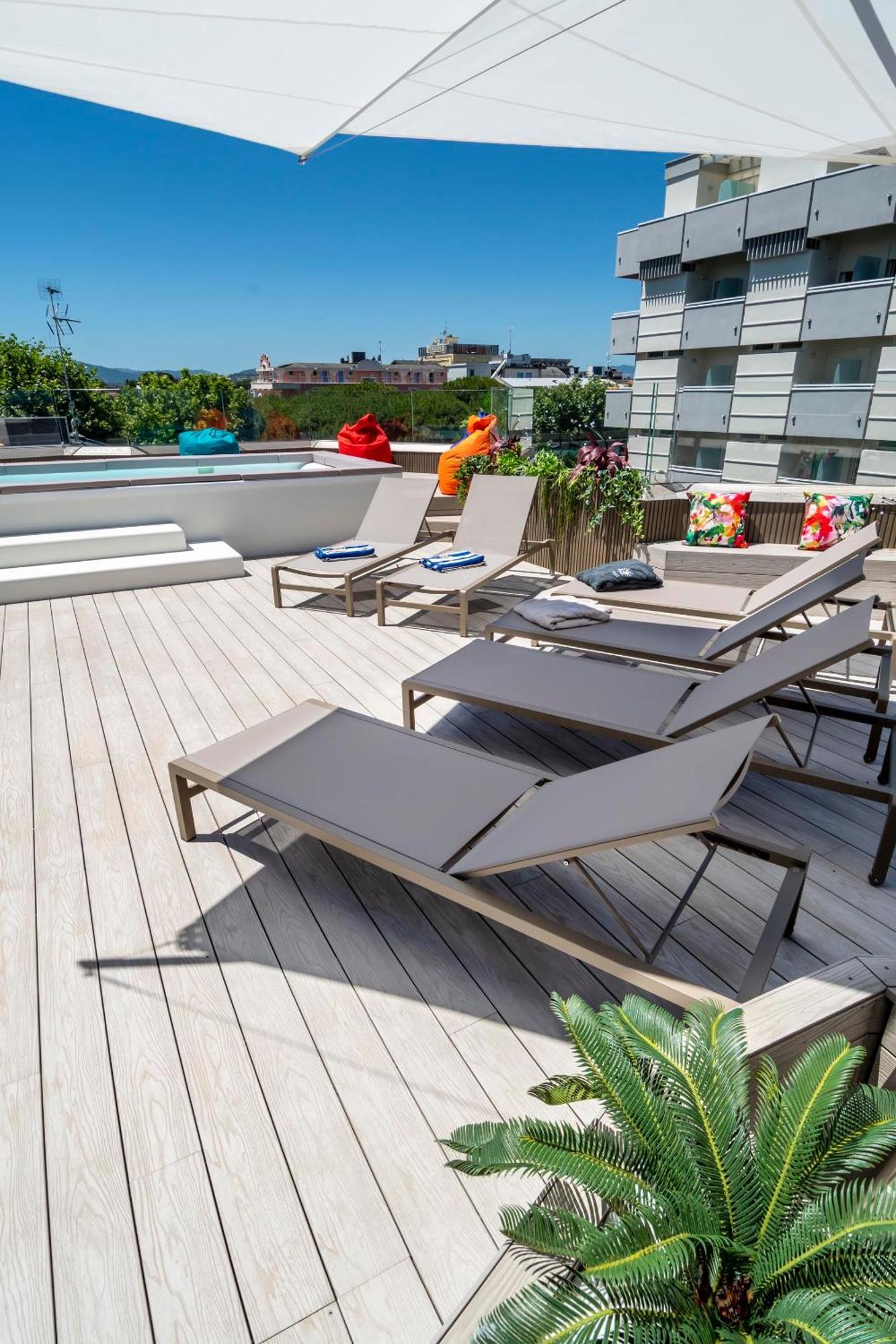 Hotel Albatros Misano Adriatico Eksteriør bilde