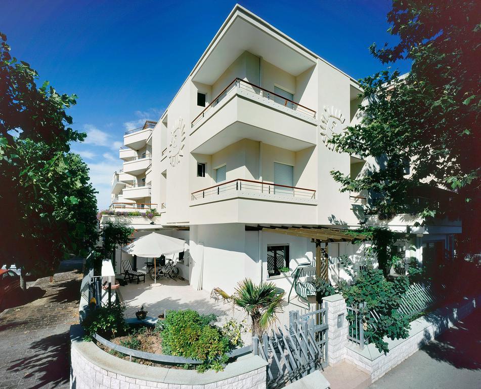 Hotel Albatros Misano Adriatico Eksteriør bilde